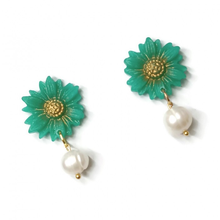 Flowers and pearls - Σκουλαρίκια μαργαρίτες από βεραμάν πηλό και μαργαριτάρια