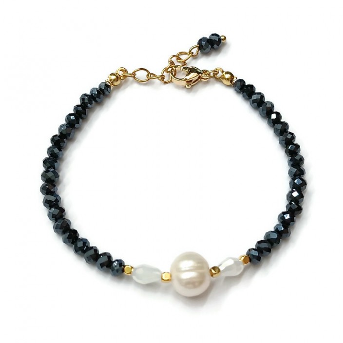 Βραχιόλι με μαύρα κρύσταλλα και μαργαριτάρι
