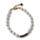 Βραχιόλι με λευκές οβάλ πέρλες ,αιματίτη και αστάλινο charm με μαύρο κρύσταλλο