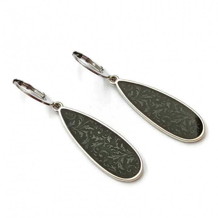 Σκουλαρίκια ατσάλινα κρικάκια με επάργυρο δάκρυ και μαύρο σμάλτο