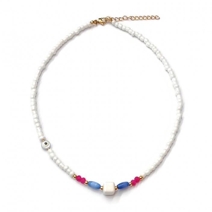 Κολιέ με λευκές μίνι χάντρες κεραμικό λευκό κύβο και ματάκι από φίλντισι