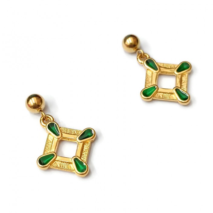 Σκουλαρίκια κρεμαστά επίχρυσοι ρόμβοι με πράσινο σμάλτο